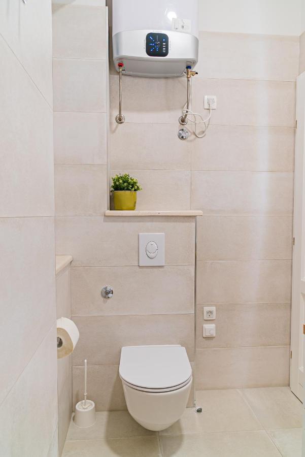 Apartman Lena Centar Bol Extérieur photo