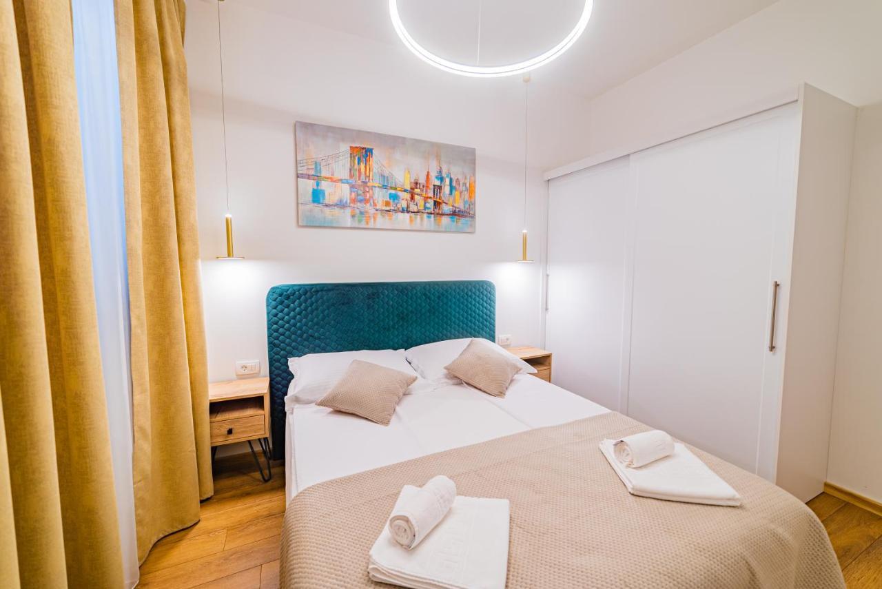 Apartman Lena Centar Bol Extérieur photo